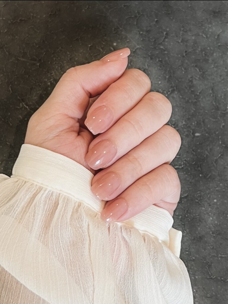 Found: The Perfect Neutral Press On Nails